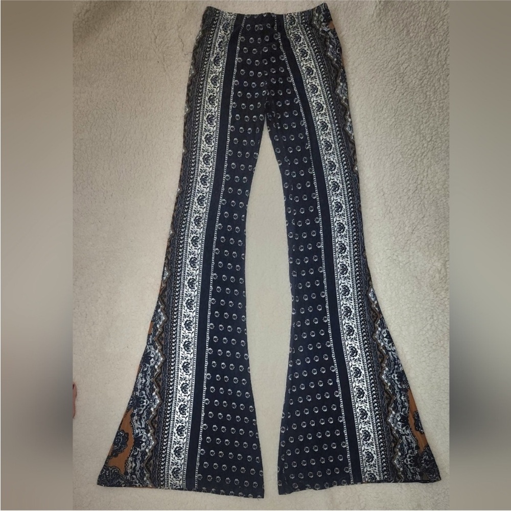 Novella Royale Velvet Janis Bells - 
Dark  Berry | size large - Picture 2 of 15